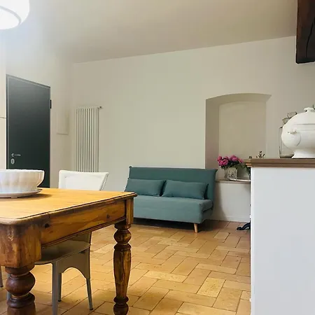 Maison Jardin Bed & Breakfast Ostiano